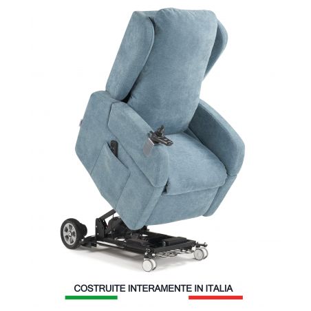 Poltrona relax sedia a rotelle elettrica Maranello per mobilità personale mobile ruote motrici motorizzate controllo da Joystick